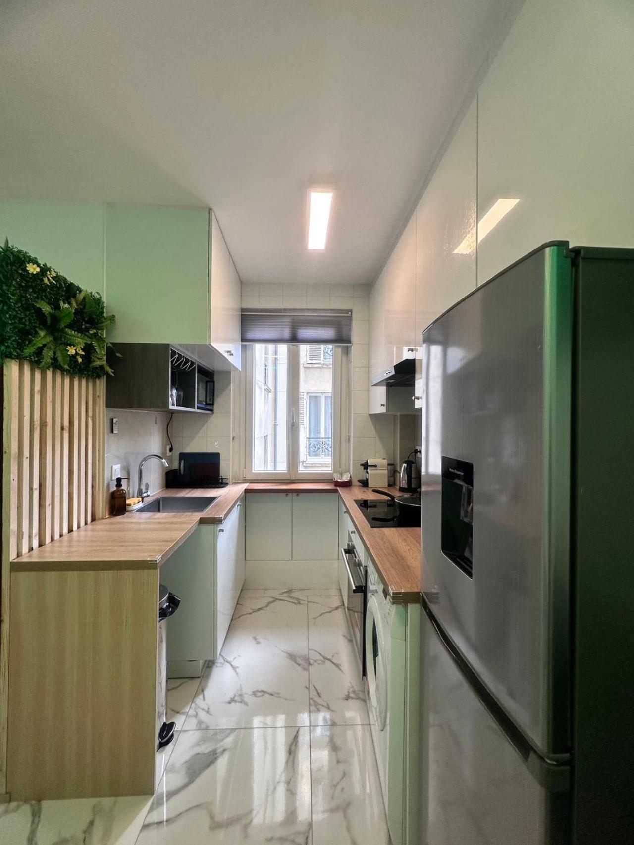 Superbe Appartement Renove Au Coeur De La Capitale Parijs Buitenkant foto