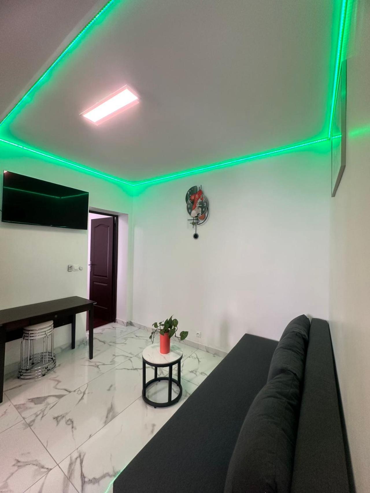 Superbe Appartement Renove Au Coeur De La Capitale Parijs Buitenkant foto
